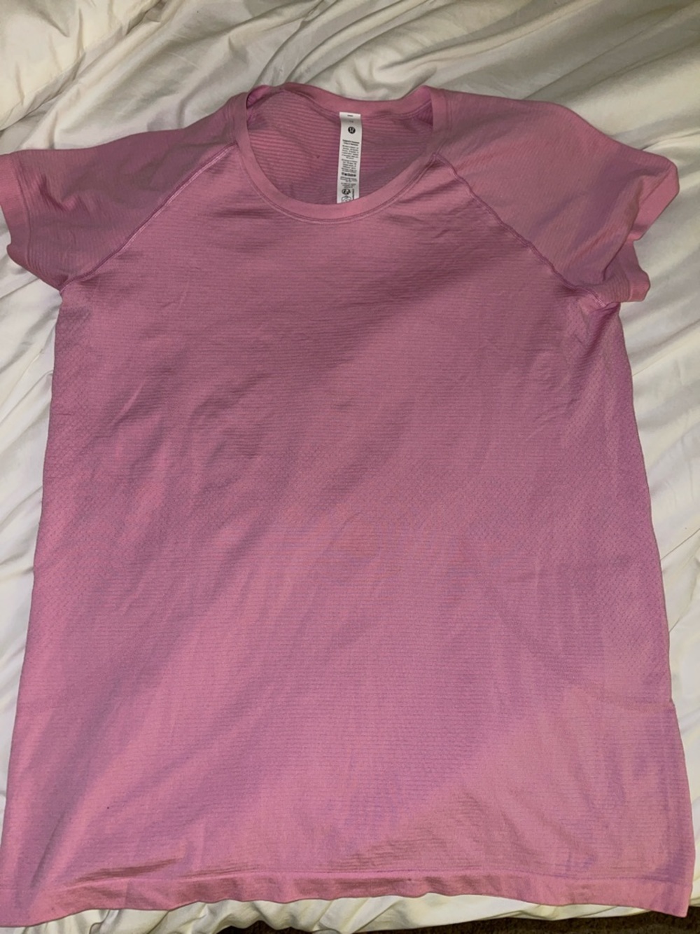 lululemon women’s pink frosting swiftly tech
